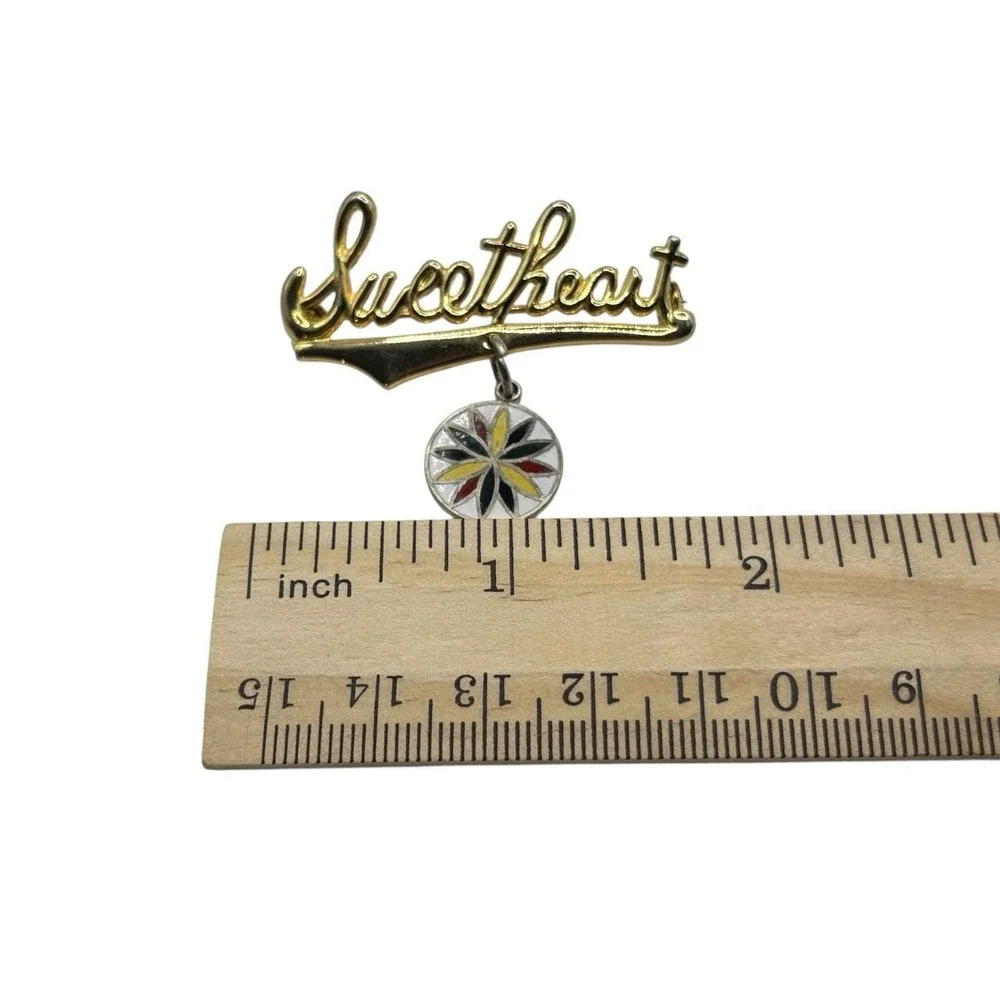 Sweetheart Brooch Pin Dutch Hex Enamel Dangle Charm Gold Tone Vintage‎ Gift Love